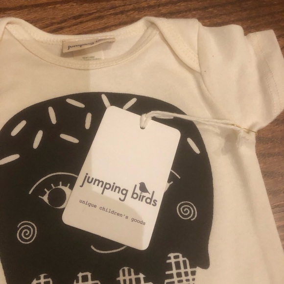 NEW Organic Cotton Onesie Bundle 3-6 Months | Great Baby Shower Gift - Picture 11 of 16